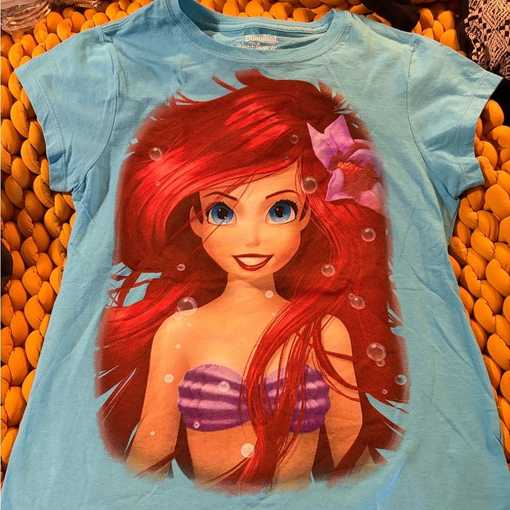 Disney Blue Graphic Tee Ariel the little mermaid